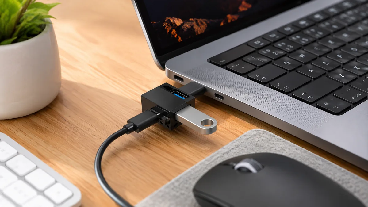 USB-C Hub optional listing example